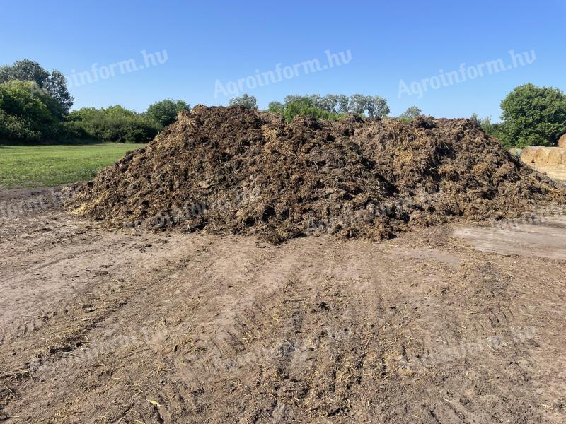 Szarvasmarhatrágya eladó