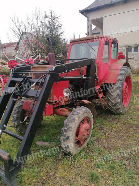 MTZ 52 eladó 80-as motorral,  homlokrakodóval
