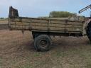 Eladó masszív egytengelyes pótkocsi