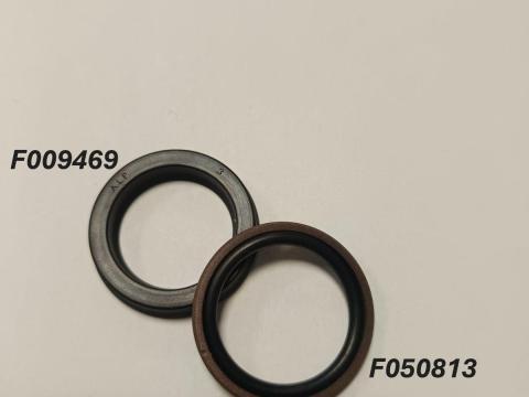Timberjack/John Deere diffizárkapcsoló tömítés, F050813 - F009469, alternatív