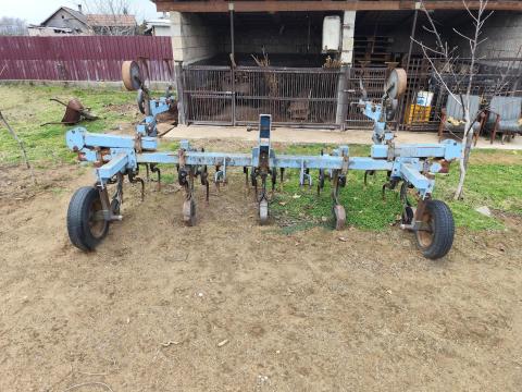 Leták 6 soros sorközművelő kultivátor Leták 6 soros sorközművelő kultivátor