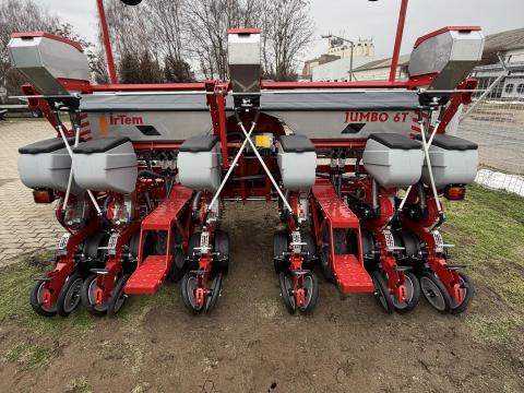 Irtem 6 soros, dupla tárcsás, szemenkénti vetőgép Jumbo 900 l műtrágya tartállyal, vetésellenőrzővel, még kiállítási áron Irtem 6 soros, dupla tárcsás, szemenkénti vetőgép Jumbo 900 l műtrágya tartállyal, vetésellenőrzővel, még kiállítási áron