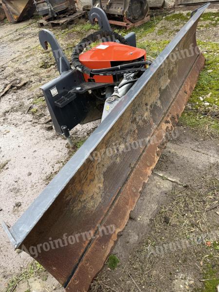 Cangini L2800 gréder