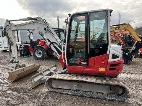 Takeuchi TB 260 / 2020 / Powertilt / 3947 üzemóra / Lízing 20%-tól