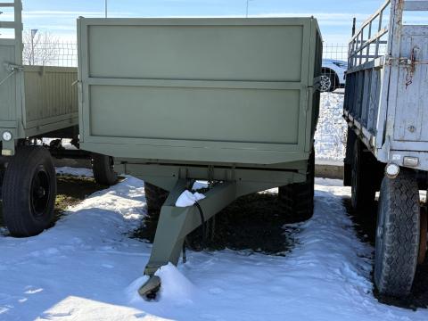 EB8-as 3 irányba billenős pótkocsi eladó