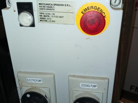 Autómata kovaföldes borszűrő