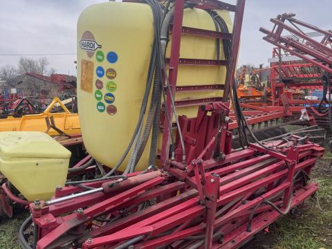 HARDI 1000 LITERES PERMETEZŐ, 15 MÉTERES SZÓRÓKERETTEL HARDI 1000 LITERES PERMETEZŐ, 15 MÉTERES SZÓRÓKERETTEL