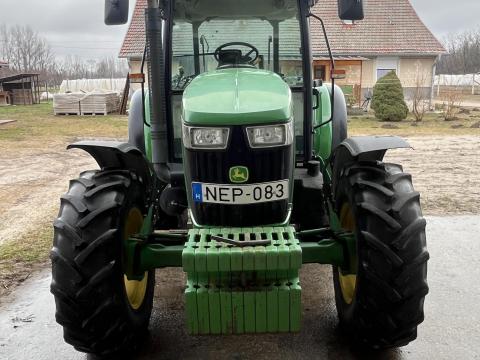 John Deere 5100
