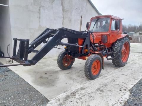 Belarus MTZ 80 homlokrakodóval eladó