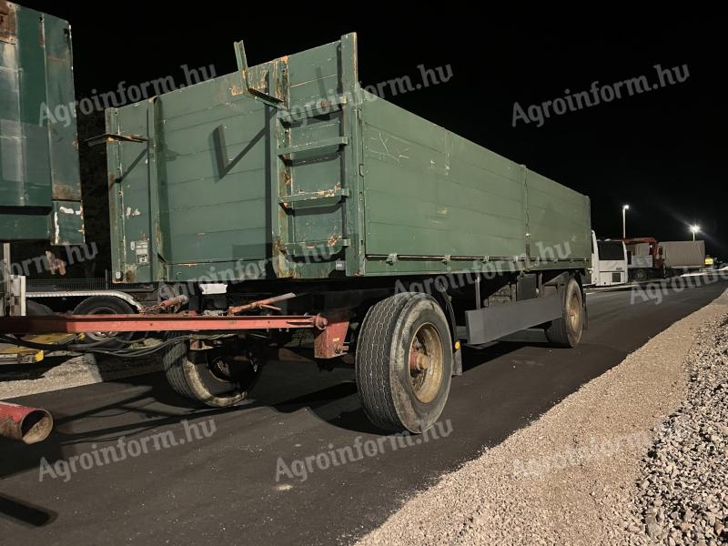 Schwarzmüller platós oldalfalas pótkocsi eladó