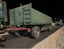 Schwarzmüller platós oldalfalas pótkocsi eladó