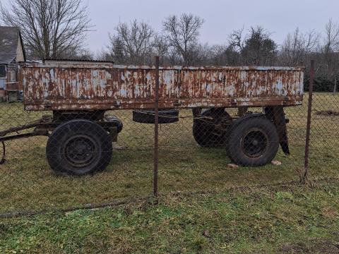 Fixes pótkocsi eladó