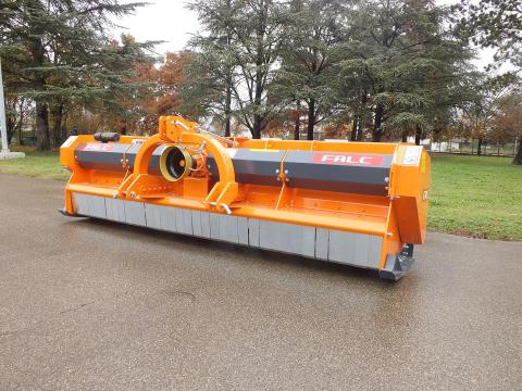 FALC Wind 4800DT fix függesztett szárzúzó hosszirányú szállítóberendezéssel