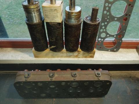 MTZ 45 motor alkatrészek eladók