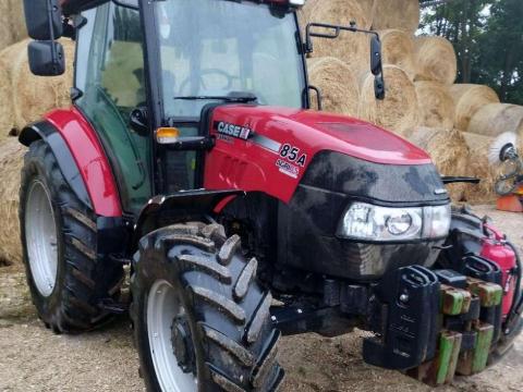CASE IH Farmall 85 A eladó megkímélt állapotban kisgazdaságok számára