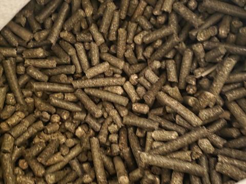 Széna pellet eladó 20 kg zsákokban