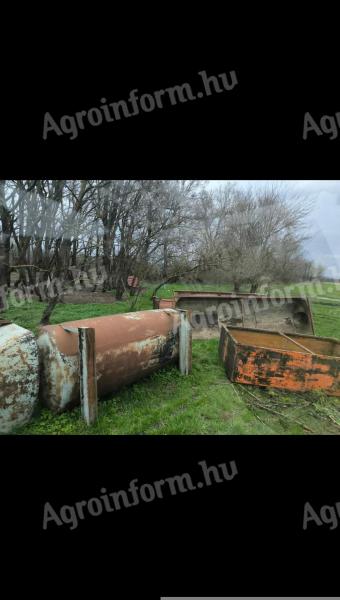 Marha itató, vályú