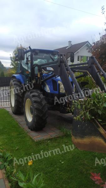Traktor New Holland TL 90A + homlokrakodó