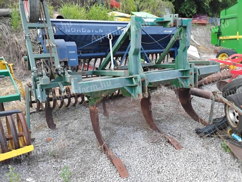 3késes lazitó ékgyűrűshengerrel