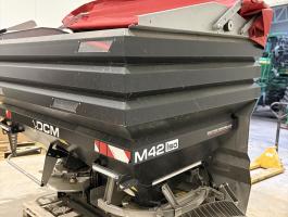 DCM M42 ISO súlymérős, szakaszvezérelt, precíziós műtrágyaszóró