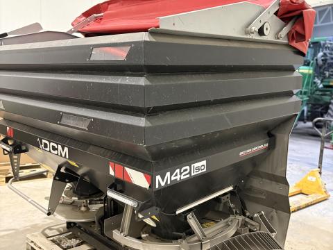 DCM M42 ISO súlymérős, szakaszvezérelt, precíziós műtrágyaszóró