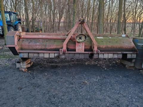 KB 3011 3 méteres Y késes szárzúzó eladó