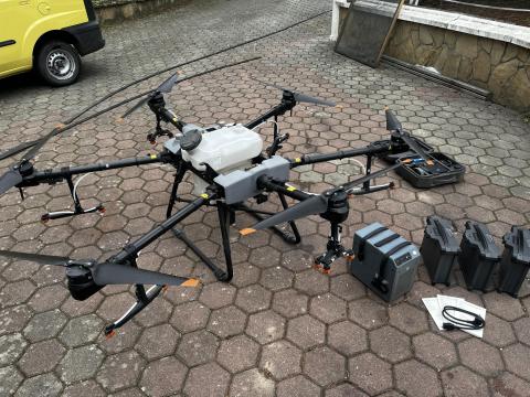 DJI Agras T30 eladó – permetező drón kiváló állapotban