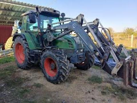 Fendt 309 Faucheux F200 rakodóval