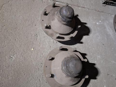 Német pótkocsi kerékagyak eladók