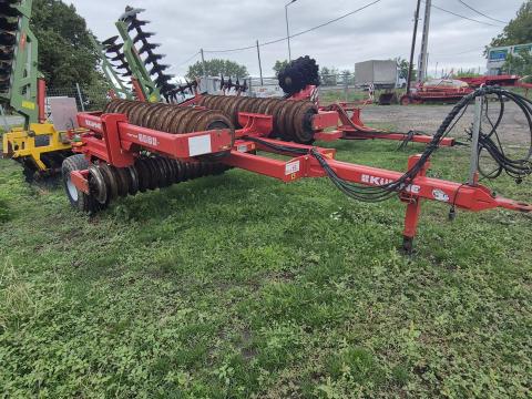 Újszerű Kühne 6.2 m-es vontatott henger eladó