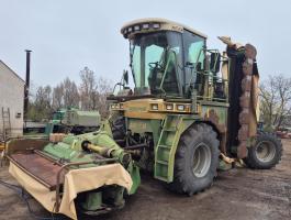 Krone Big M önjáró fűkasza tartozékaival + szárzúzó adapterrel együtt eladó. 2005-ös évj