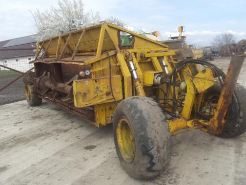 Eladó TG7 szerves trágyaszóró