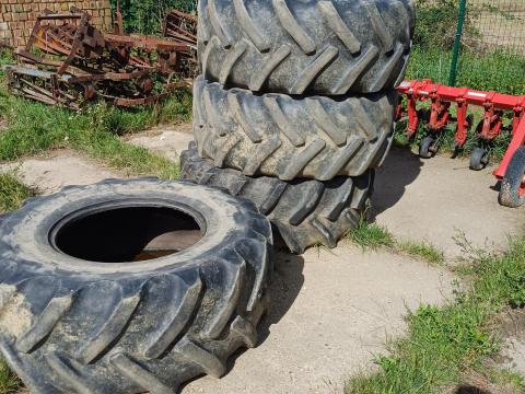 Gumi 480/70R24, 255/60R18