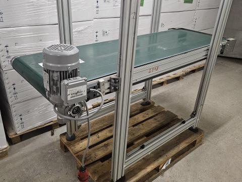 Alumínium vázas szállítószalag 180x56cm 8m/perc seb. válogatószalag futószalag ct2349.