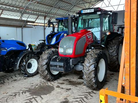 Valtra a 93