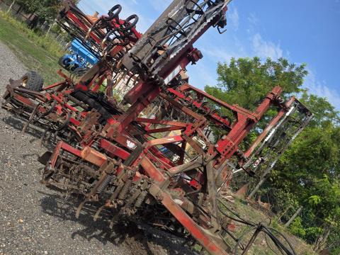 Unimat 5,6 kompaktor, kombinátor, magágykészítő