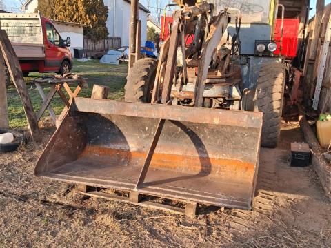 UN 053 rakodógép eladó