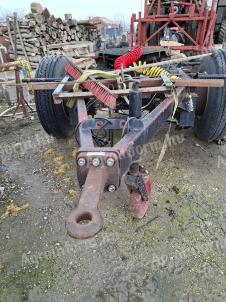 Eladó Dolly pótkocsi vontató légrugós kivitelben