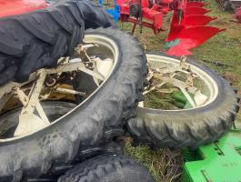 IKERKERÉK 230/95R44, 9.5-44 méretben,  Molcon csatlakozással