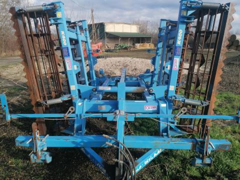 4m vontatott kompaktor