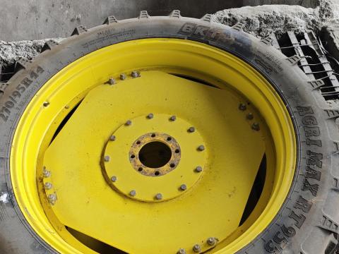 John Deere művelőkerék szett eladó