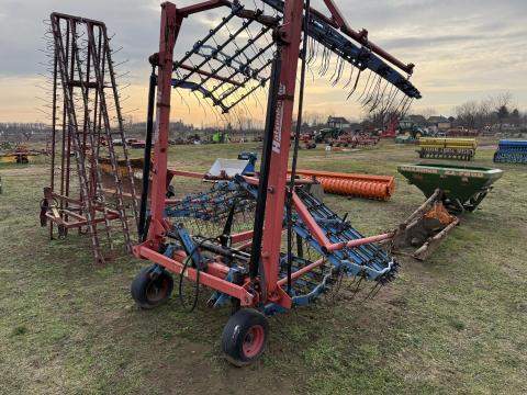 Hatzenbichler 7,5 m-es függesztett gyomfésű, MTZ kategória