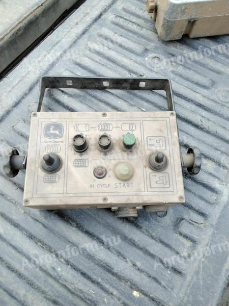 John deere ELC bálázó monitor