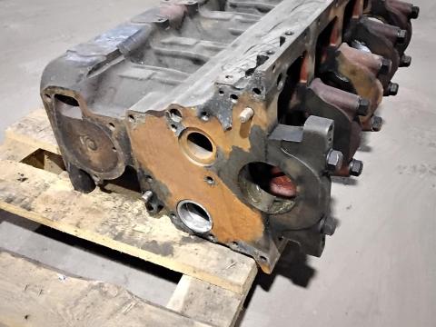 MTZ motor blokk MTZ motor blokk