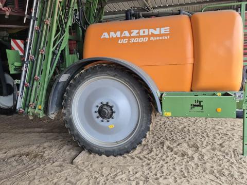 Amazone UG 3000 Special szántóföldi vontatott permetező eladó
