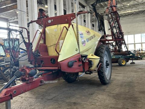 Eladó Hardi Navigator szántóföldi permetező, 2013-as Eladó Hardi Navigator szántóföldi permetező, 2013-as