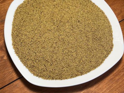 Első osztályú szarvasi AS1 lucernamag eladó – 2025 évi termés, nagy terméshozam