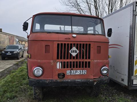 IFA W50 LA 4x4 billencs