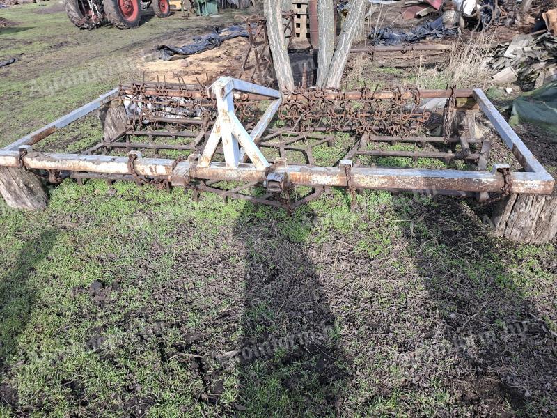 Függesztett nehéz fogas