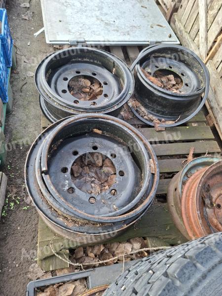 Pótkocsi felni komplett